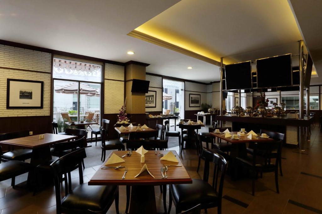 Amarelo Hotel Solo Luaran gambar