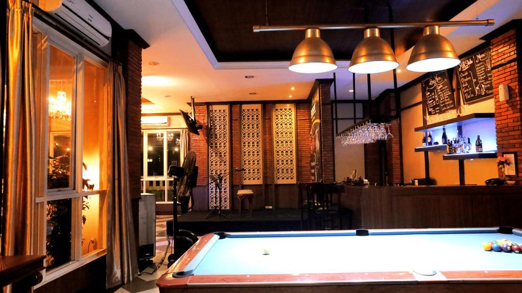 Amarelo Hotel Solo Luaran gambar