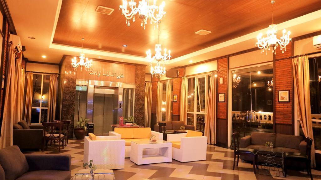 Amarelo Hotel Solo Luaran gambar