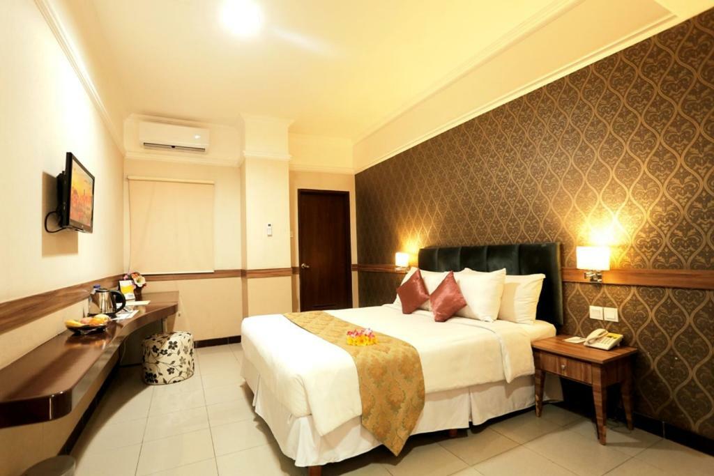 Amarelo Hotel Solo Luaran gambar