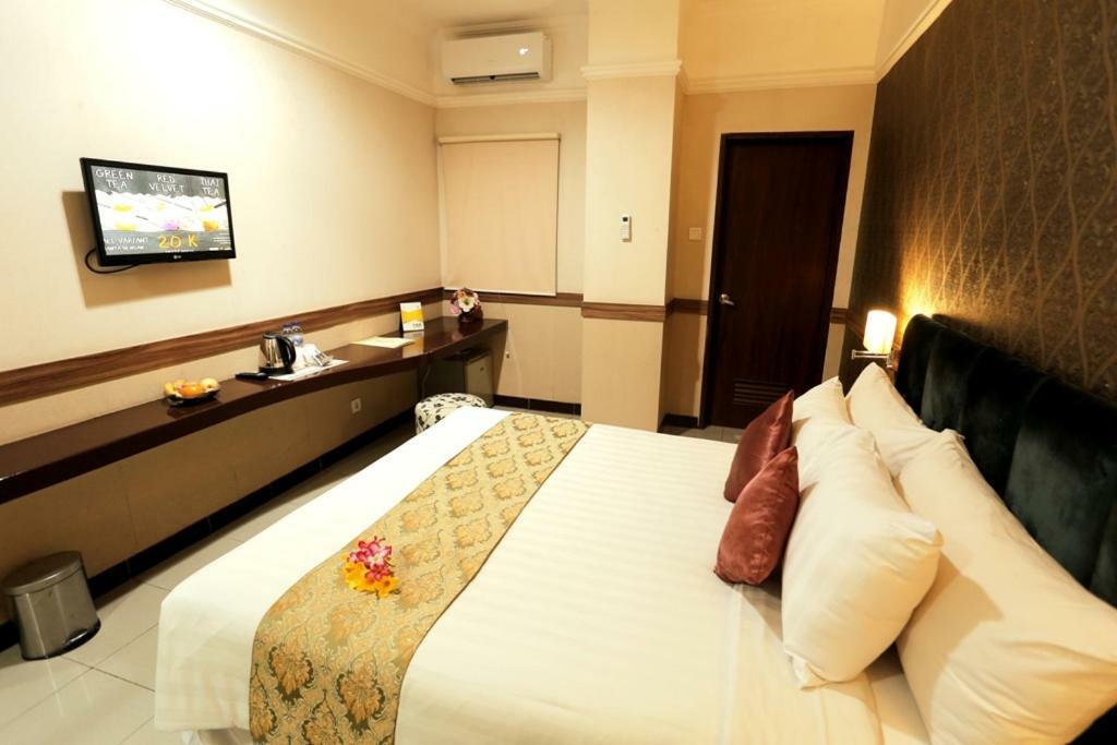 Amarelo Hotel Solo Luaran gambar